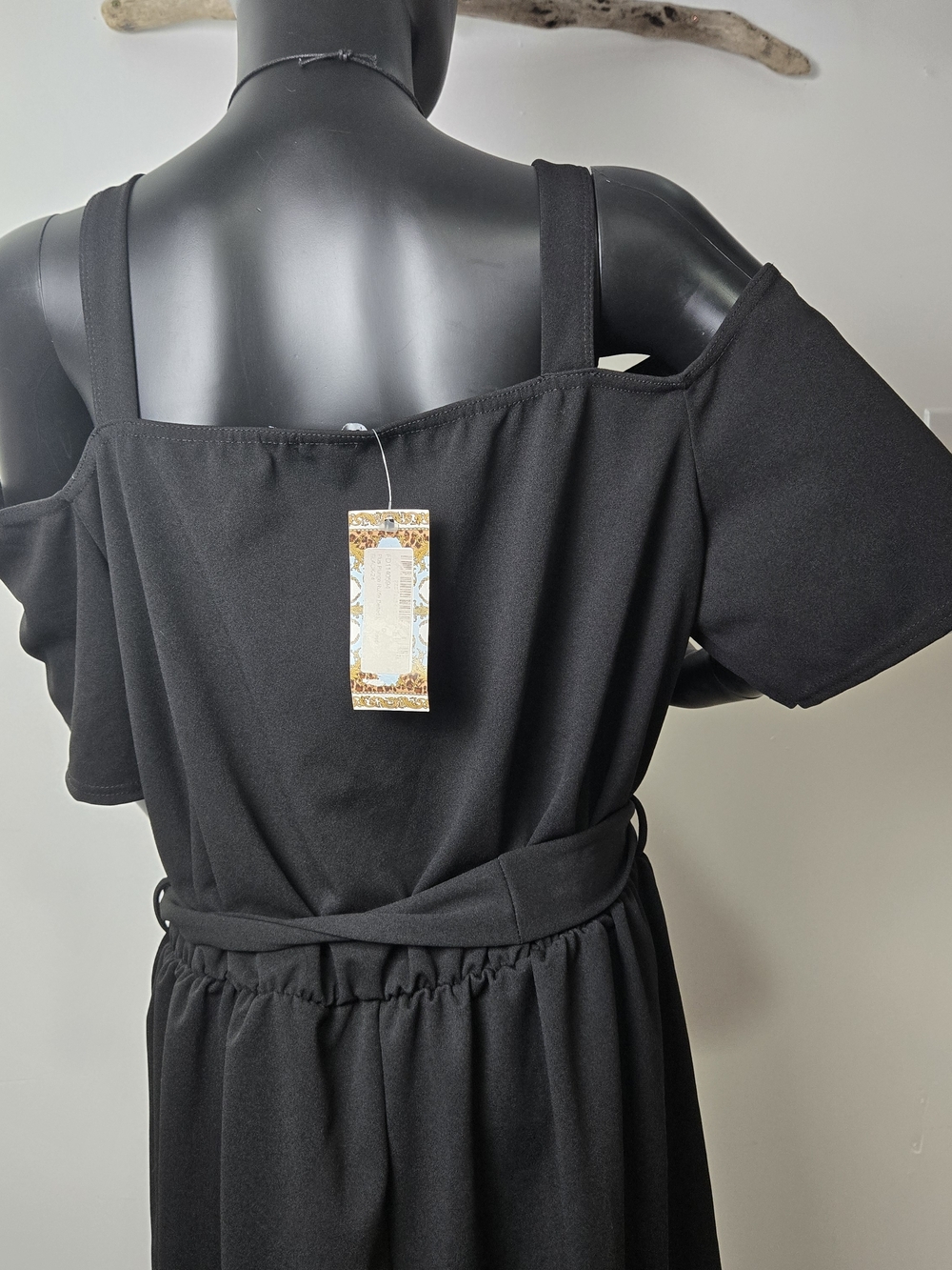 Boohoo Plus Black - Ruffle Dress - Picture 9 of 12